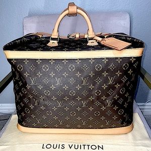 Gorgeous Louis Vuitton  Monogram Cruiser 40 Weekender Travel/Tote Bag Unisex
